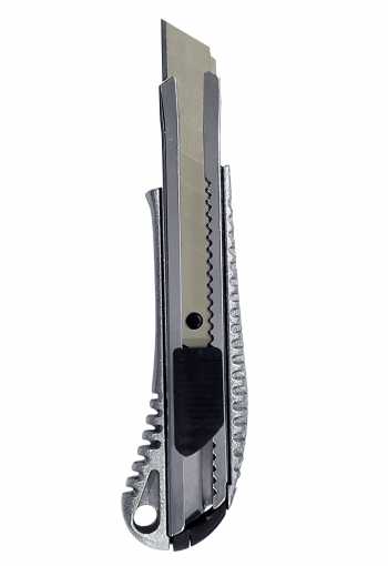 Profesionálny celokovový nôž