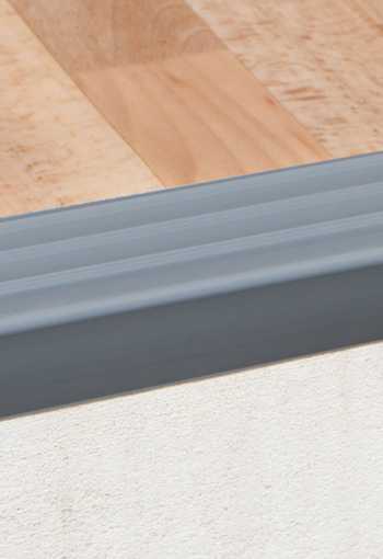 PVC schodová hrana Fatra 1891-280 sivá