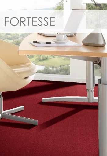 Metrážny koberec FORTESSE SDE New 12 Bordový