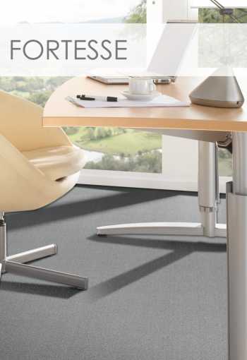 Metrážny koberec FORTESSE SDE New 96 Sivý