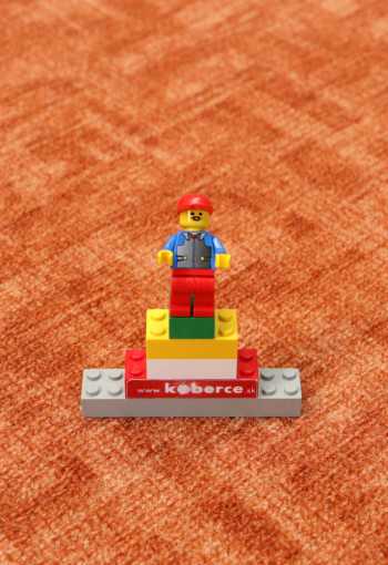 [behun-linea-80-07.jpg]