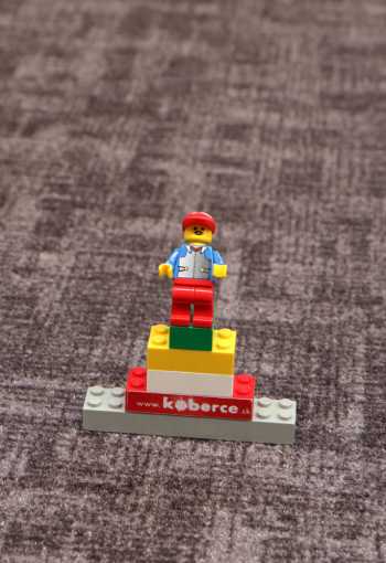 [behun-linea-97-07.jpg]