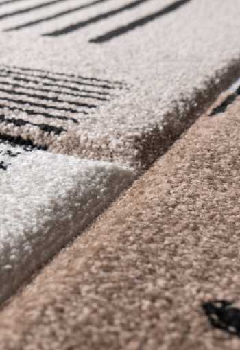 [kusovy-koberec-diamond-24164-795-2.jpg]