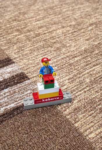 [behun-runner-1016-hnedy-3.jpg]