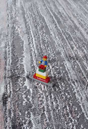 [kusovy-koberec-zara-8488-pink-grey-2.jpg]