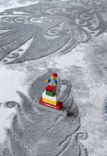 [kusovy-koberec-vals-8004-navy-grey-3.jpg]