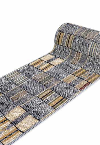 [behun-zoya-820-q01e-1.jpg]