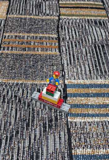 [behun-zoya-820-q01e-3.jpg]