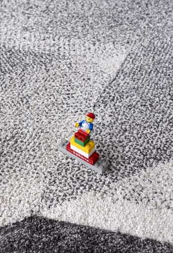 [kusovy-koberec-vegas-home-59-bwb-2.jpg]