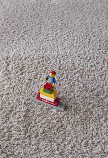 [kusovy-koberec-gala-01-vvv-kruh-2.jpg]