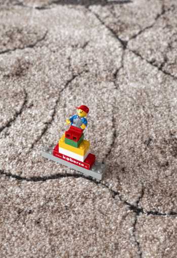 [kusovy-koberec-miami-129-anthracite-cream-2.jpg]