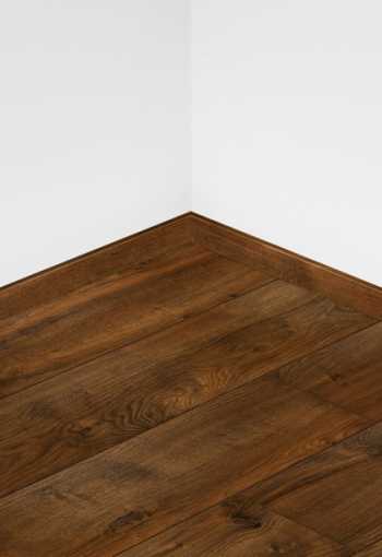 [classen-stuttgart-4v-dub-elstra-47904-03.jpg]