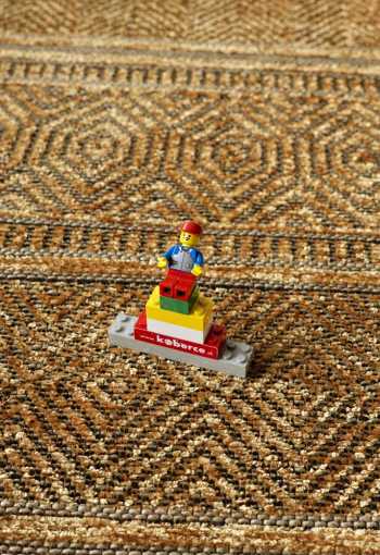 [kusovy-koberec-saran-268-mustard-2.jpg]