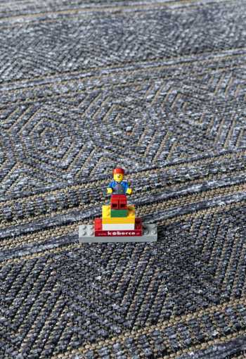 [kusovy-koberec-saran-342-grey-2.jpg]