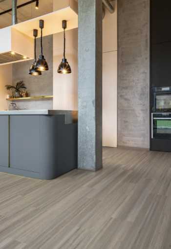 [surplus-industry-oak-94-02.jpg]