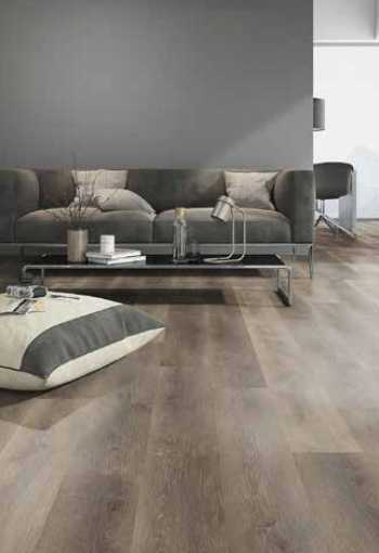 [eco30_071_traditional_oak_natural_light_02.jpg]