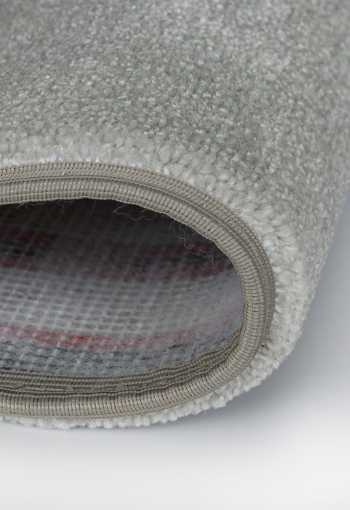 [metrazny-kobrec-sentiment-20-4.jpg]