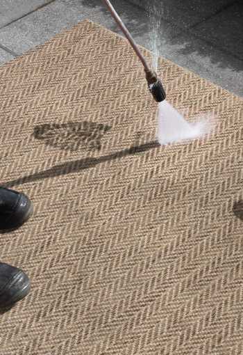 [103615_cleaning.jpg]