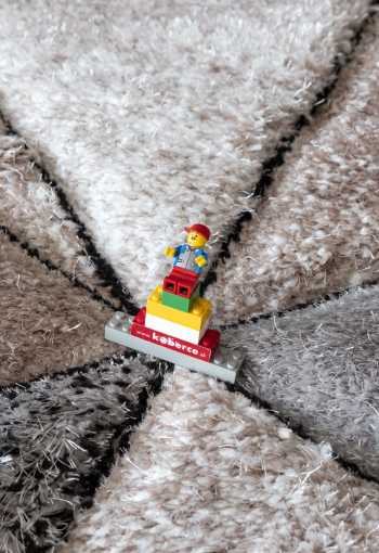 [koberec-california-p646a-vizon-grey-2.jpg]