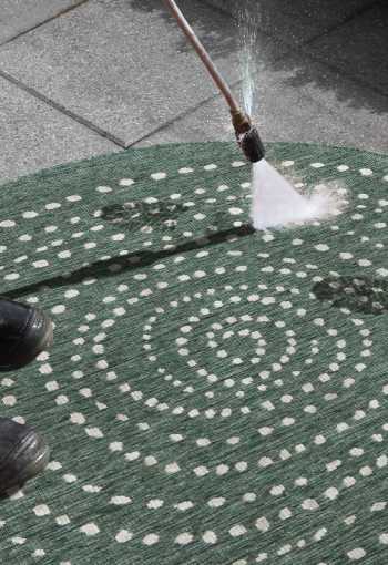 [103111_cleaning.jpg]