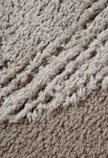 [106087_l_zoom1.jpg]