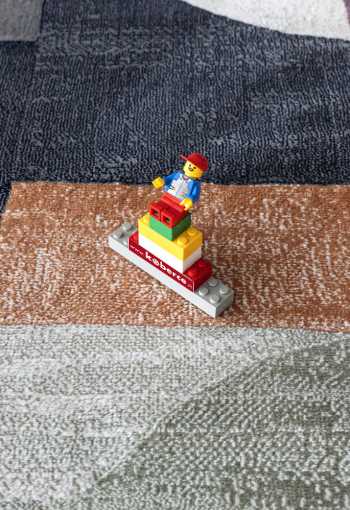 [kusovy-koberec-arte-11026-m11-purple-2.jpg]