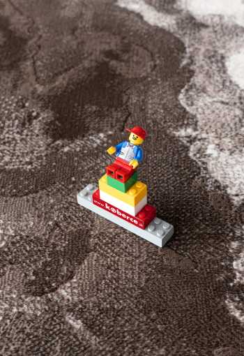 [kusovy-koberec-arte-15094-h10-brown-2.jpg]