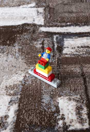 [kusovy-koberec-arte-16436-h10-brown-2.jpg]