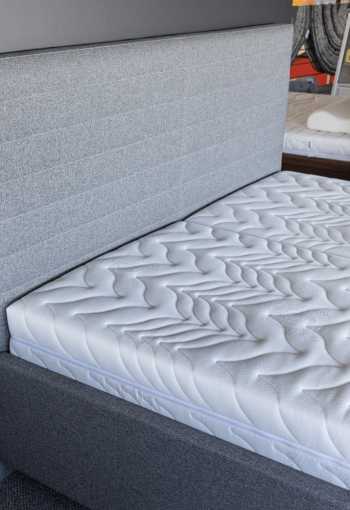 [postel-nobilia-3.jpg]