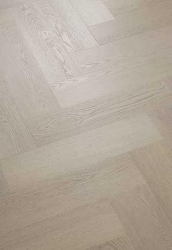 [juniper-hb-50-lvrh-2713-_angled_naturals.jpg]