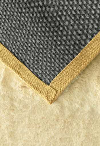 [kusovy-koberec-bunny-n35-4.jpg]