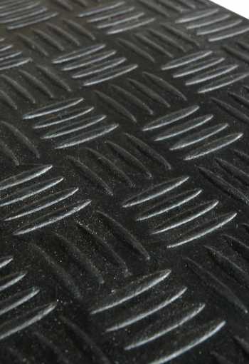 [gumovy_naslap_na_schody_3.jpg]