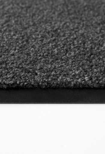 [twister-black-4.jpg]