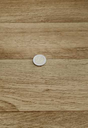 [pvc-xtreme-golden-oak-690l-2.jpg]