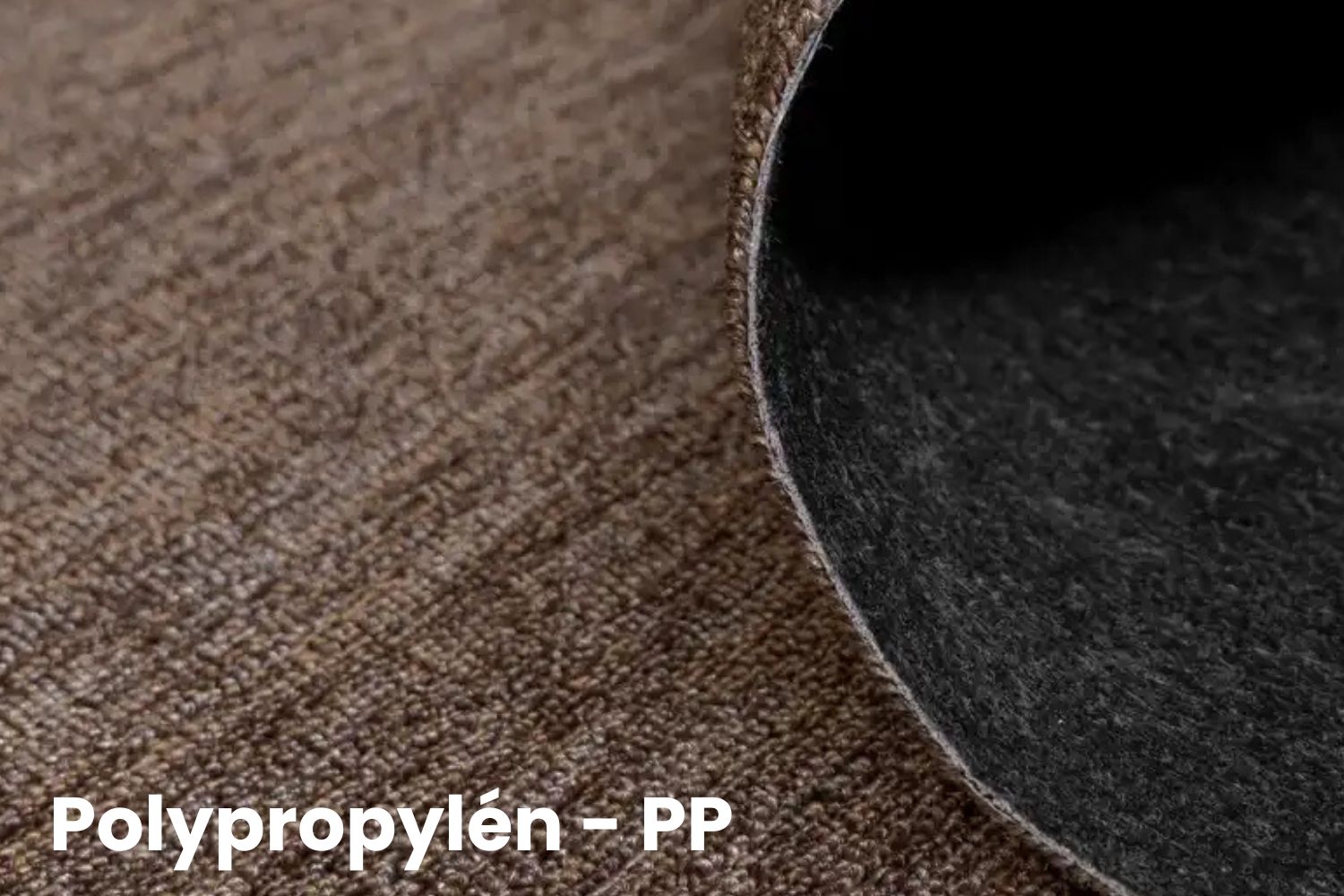 Detail koberca z polupropylénu - vlas a podklad