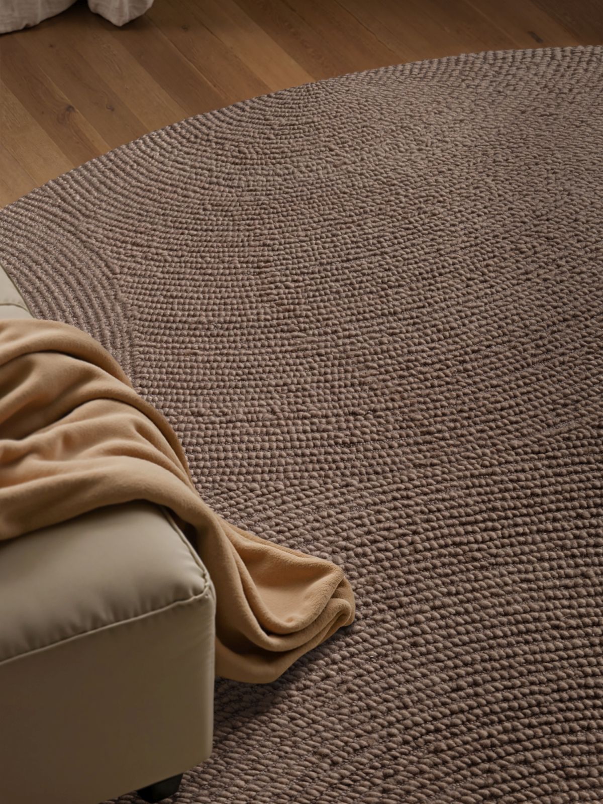 Kruhový kusový koberec Hanse Home Calmio 106219 Taupe Ø 120 cm