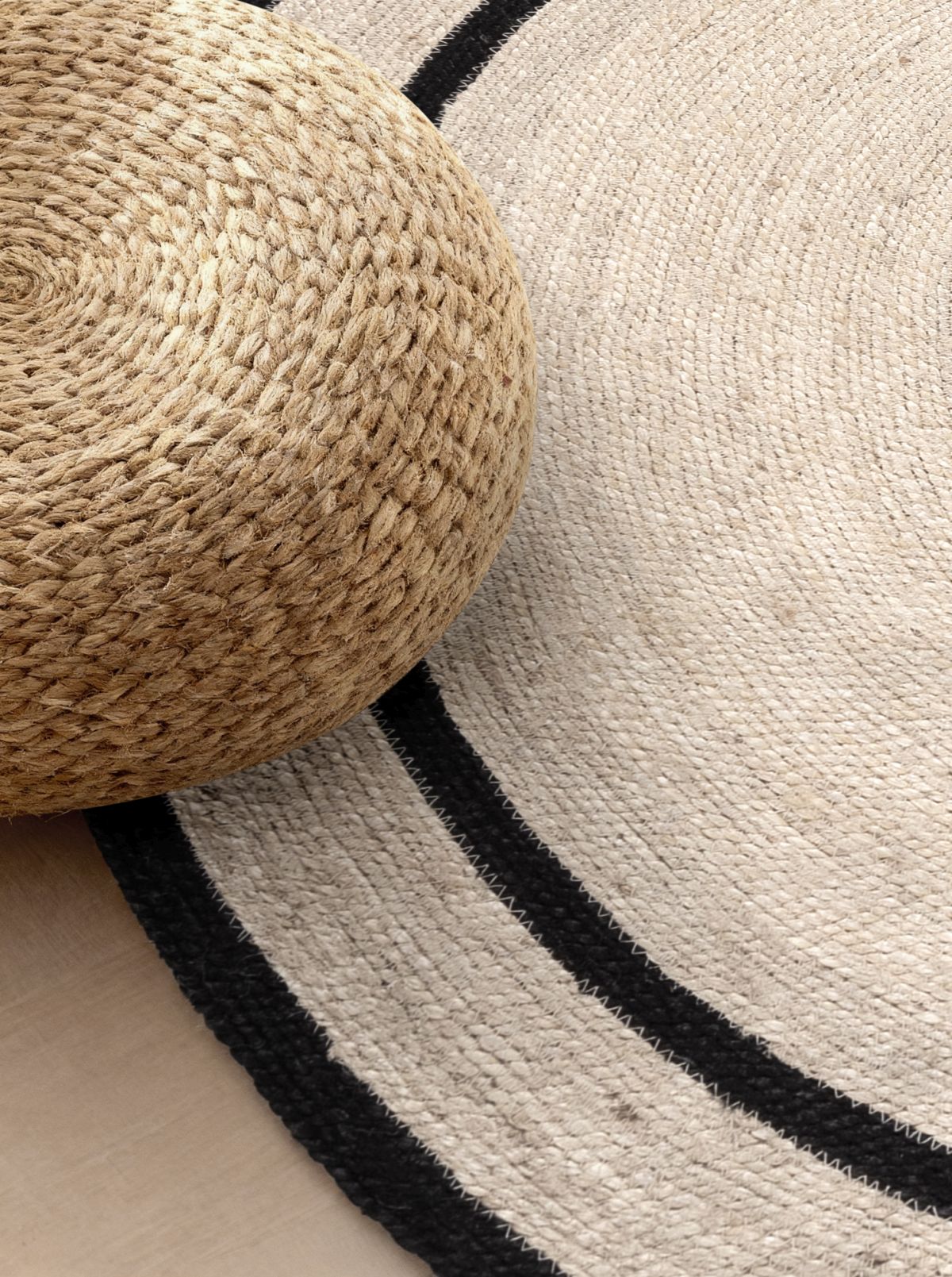 Kruhový kusový koberec Hanse Home Jute Braided 106331 Natural Ivory Black Ø 200 cm