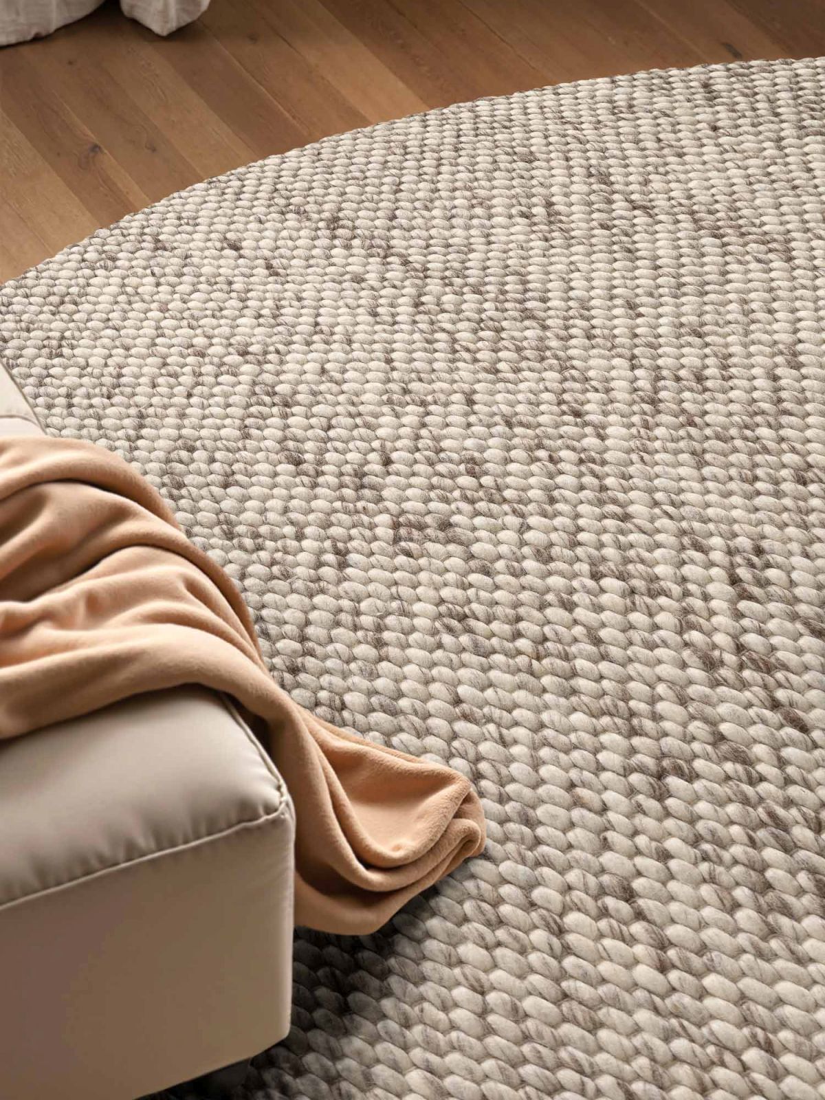 Kruhový kusový koberec Elle Decoration Lyon 106316 Natural Cream Brown Ø 200 cm
