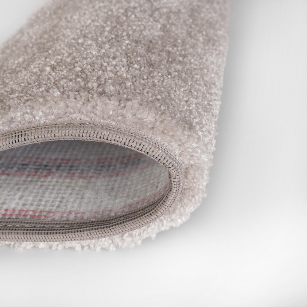 Metrážny koberec SILK 39 400 cm